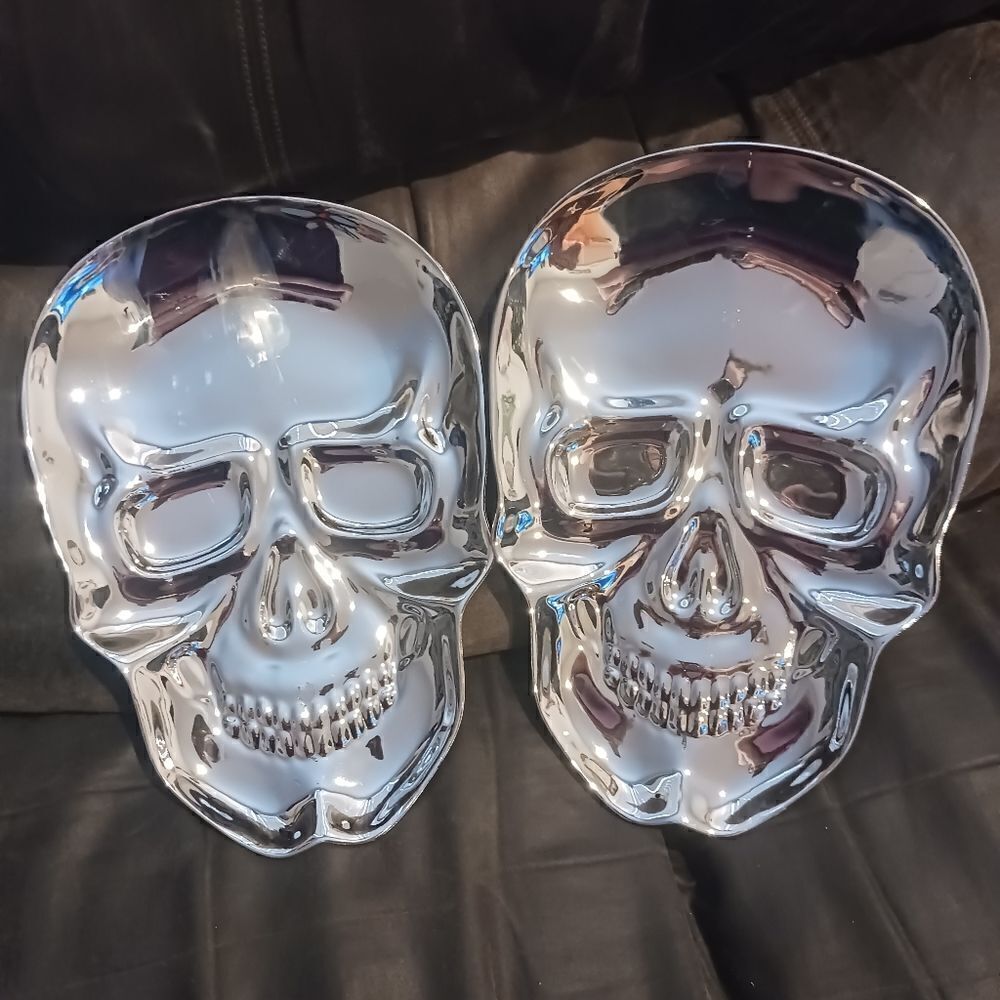 Silver Skull Trays Set of 2 Halloween Plates
